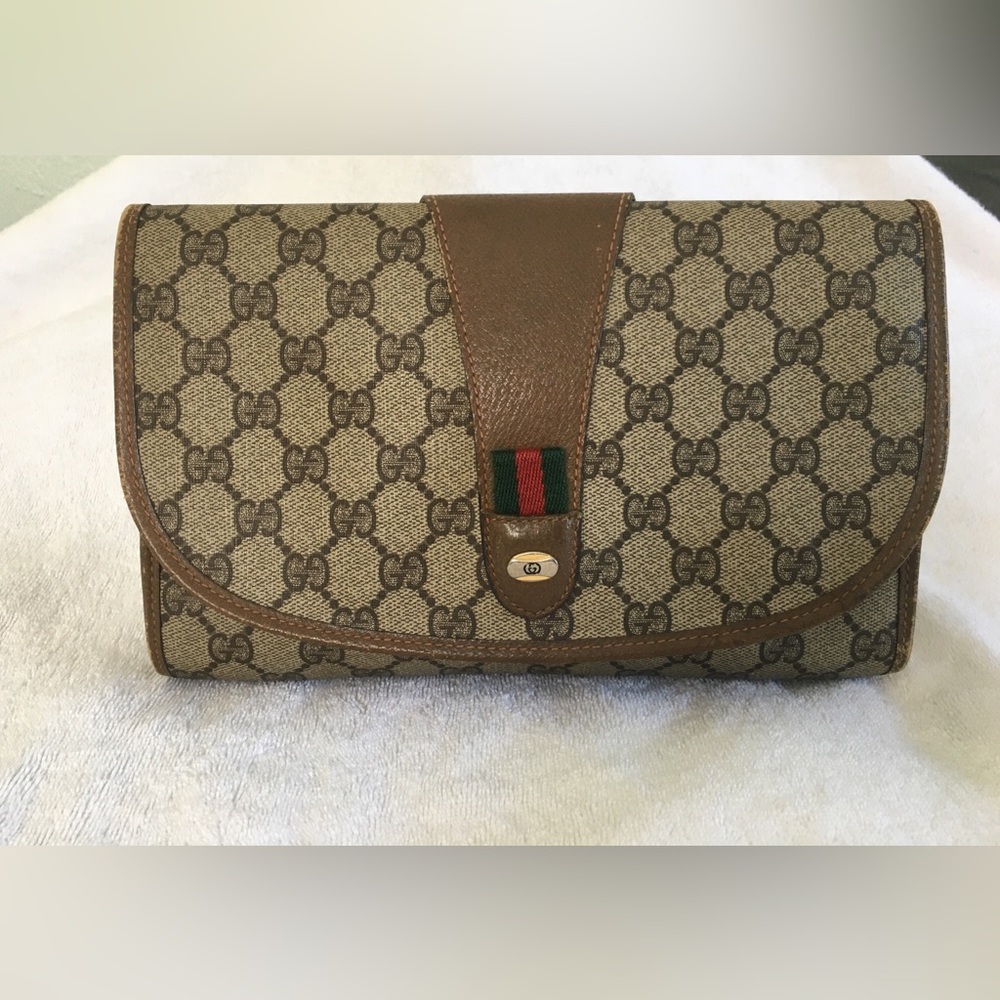 Gucci OFFERS WELCOMED- GUCCI GG Sherry Line Clutch dust bag and box NOT original
